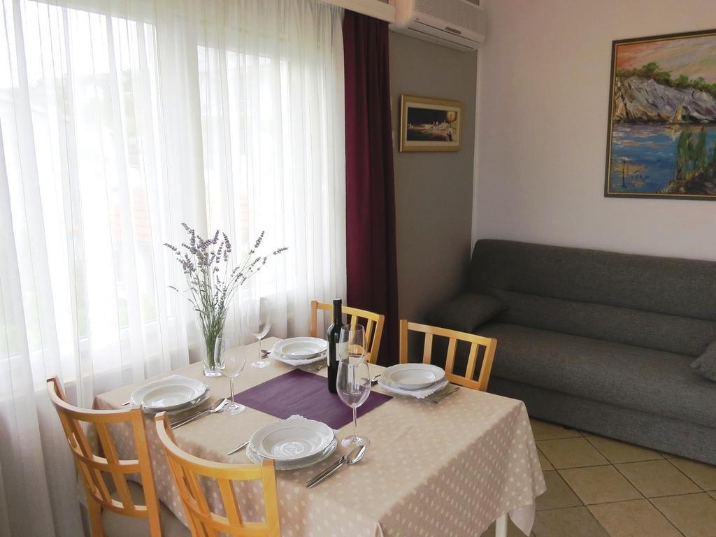 Apartments Barba Трогир Экстерьер фото