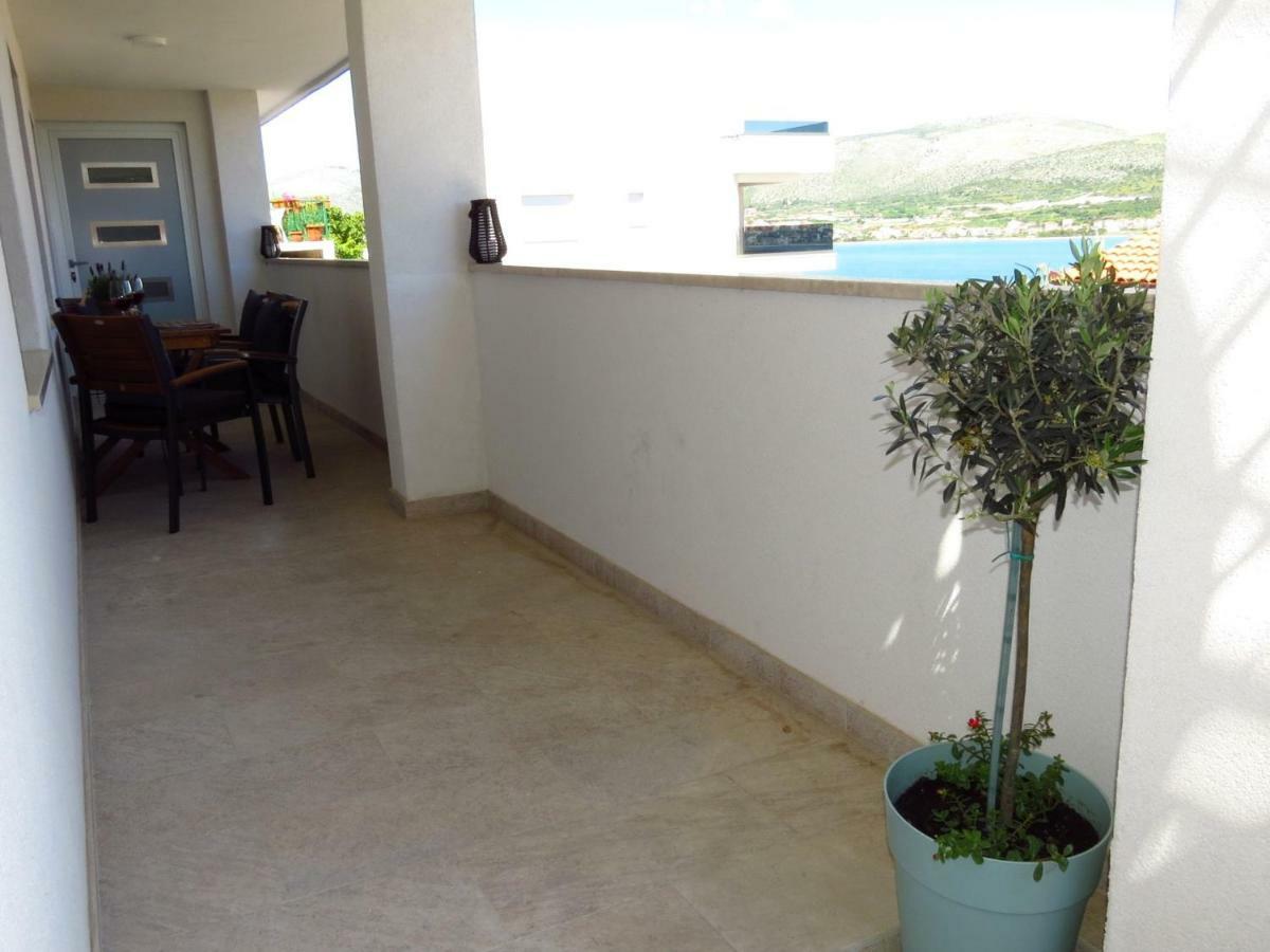 Apartments Barba Трогир Экстерьер фото